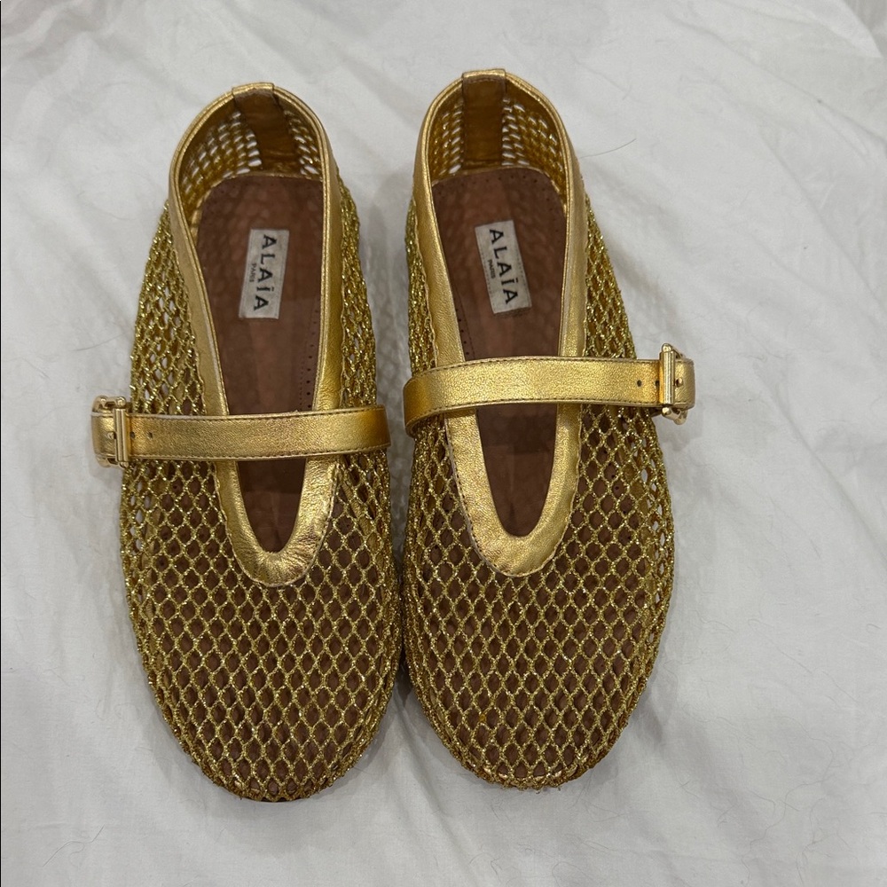 Alaia Gold Mesh Flats